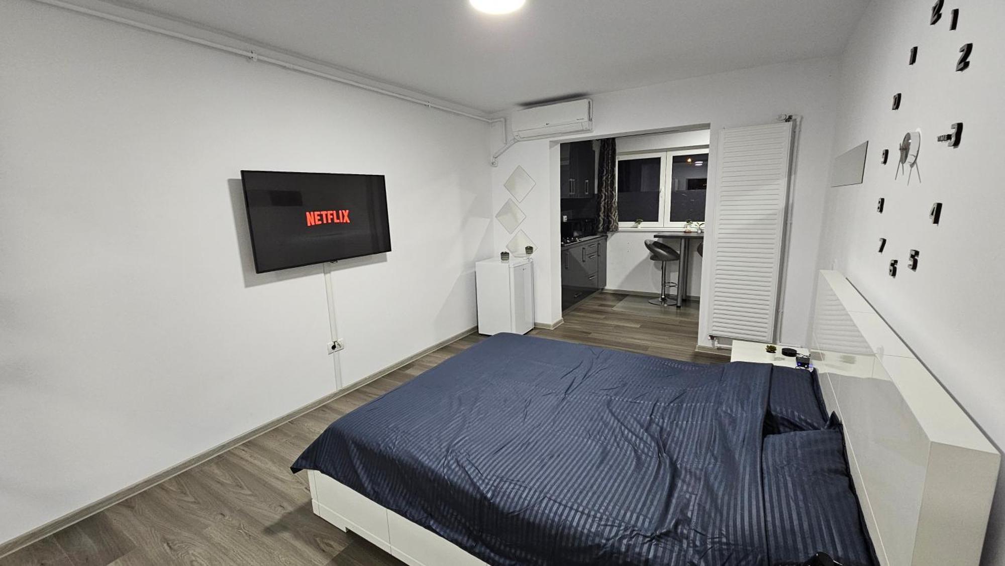 Spoil Yourself With Style, Comfort And Luxury - Tony'S Studios Luxury Pitesti Exterior photo