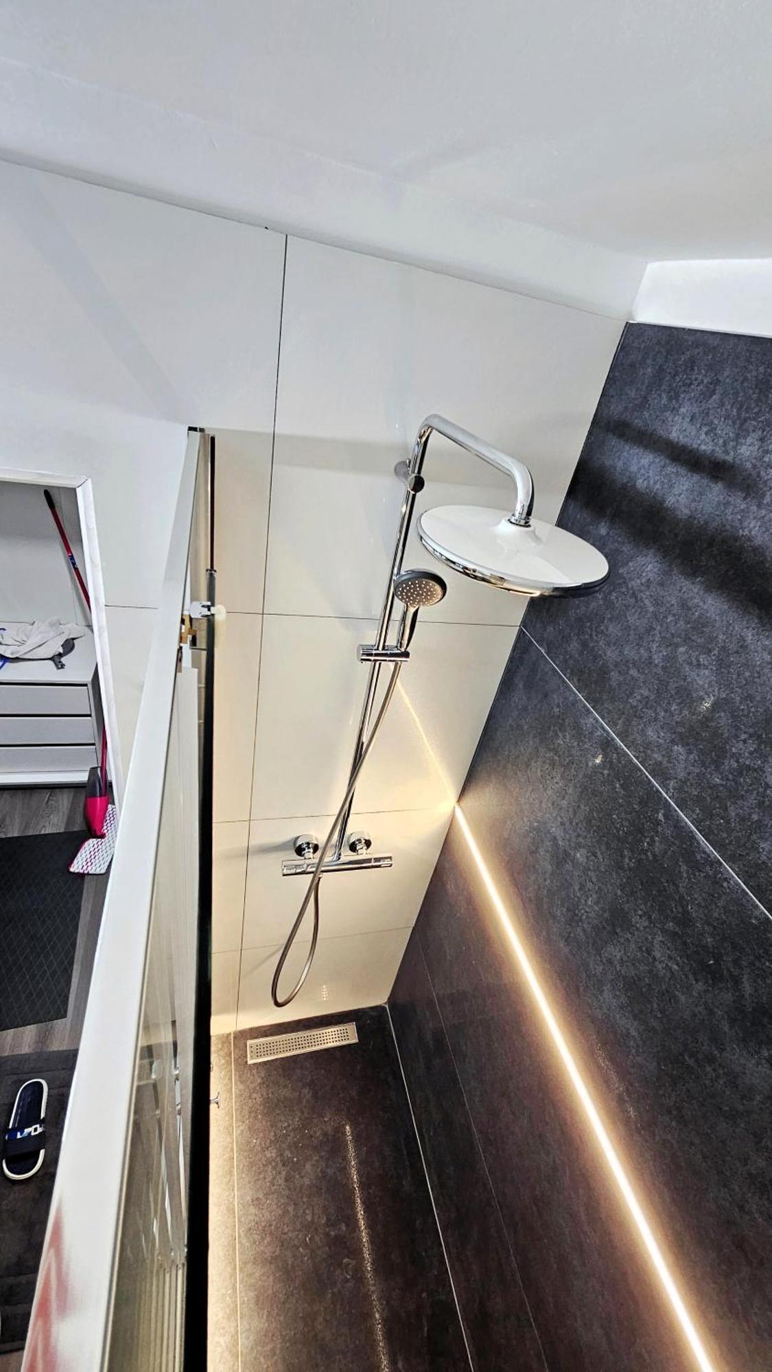 Spoil Yourself With Style, Comfort And Luxury - Tony'S Studios Luxury Pitesti Exterior photo
